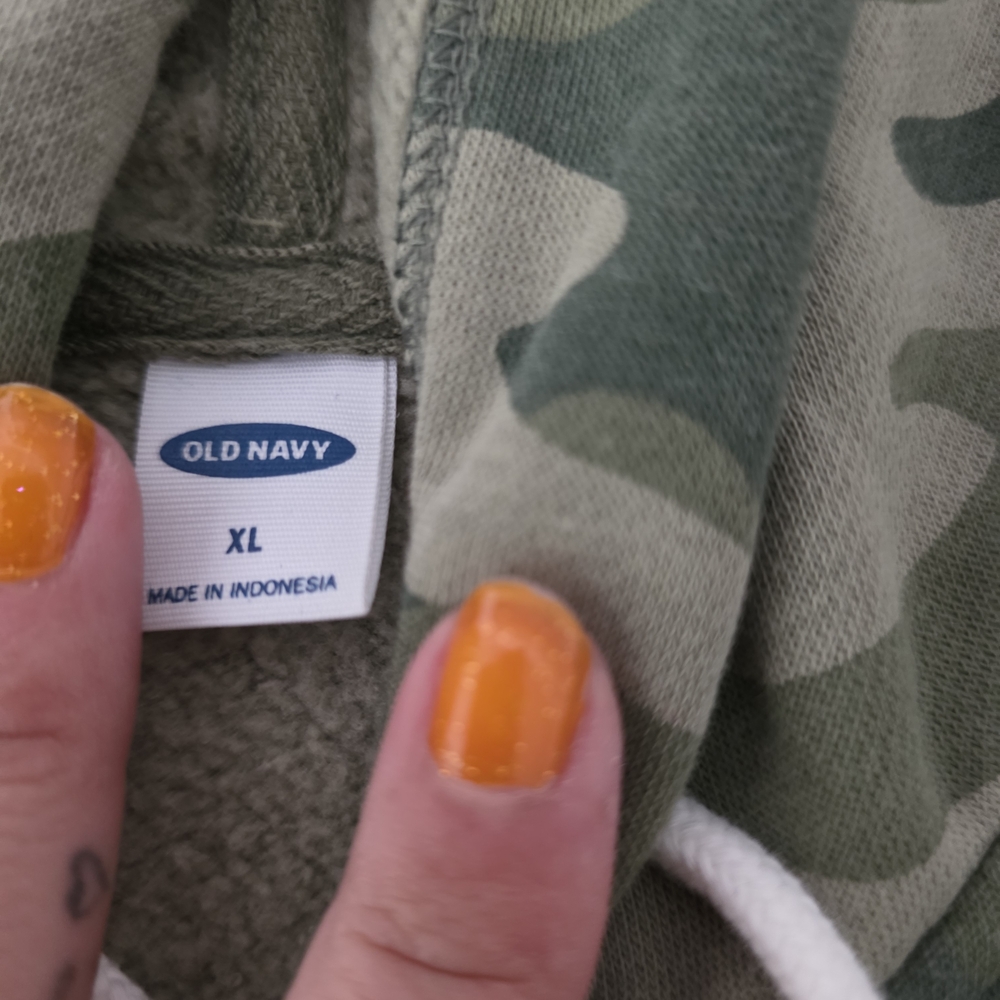 Old Navy Green Camouflage Hoodie - Picture 2 of 2